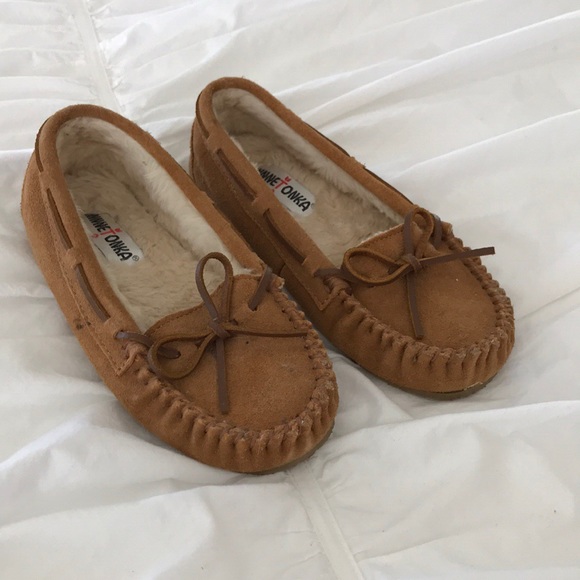 minnetonka caitlin clog